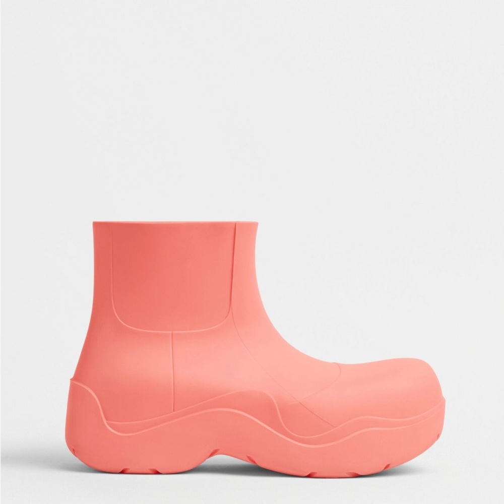 ‼️SOLD‼️ (on Grailed) Bottega Veneta puddle boots. BRAND NEW!! Size 37 Eur.